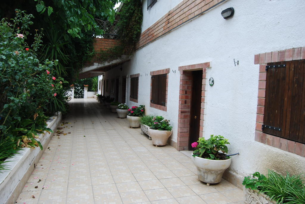 Apartamentos Les Moreres Duesaigues Dış mekan fotoğraf